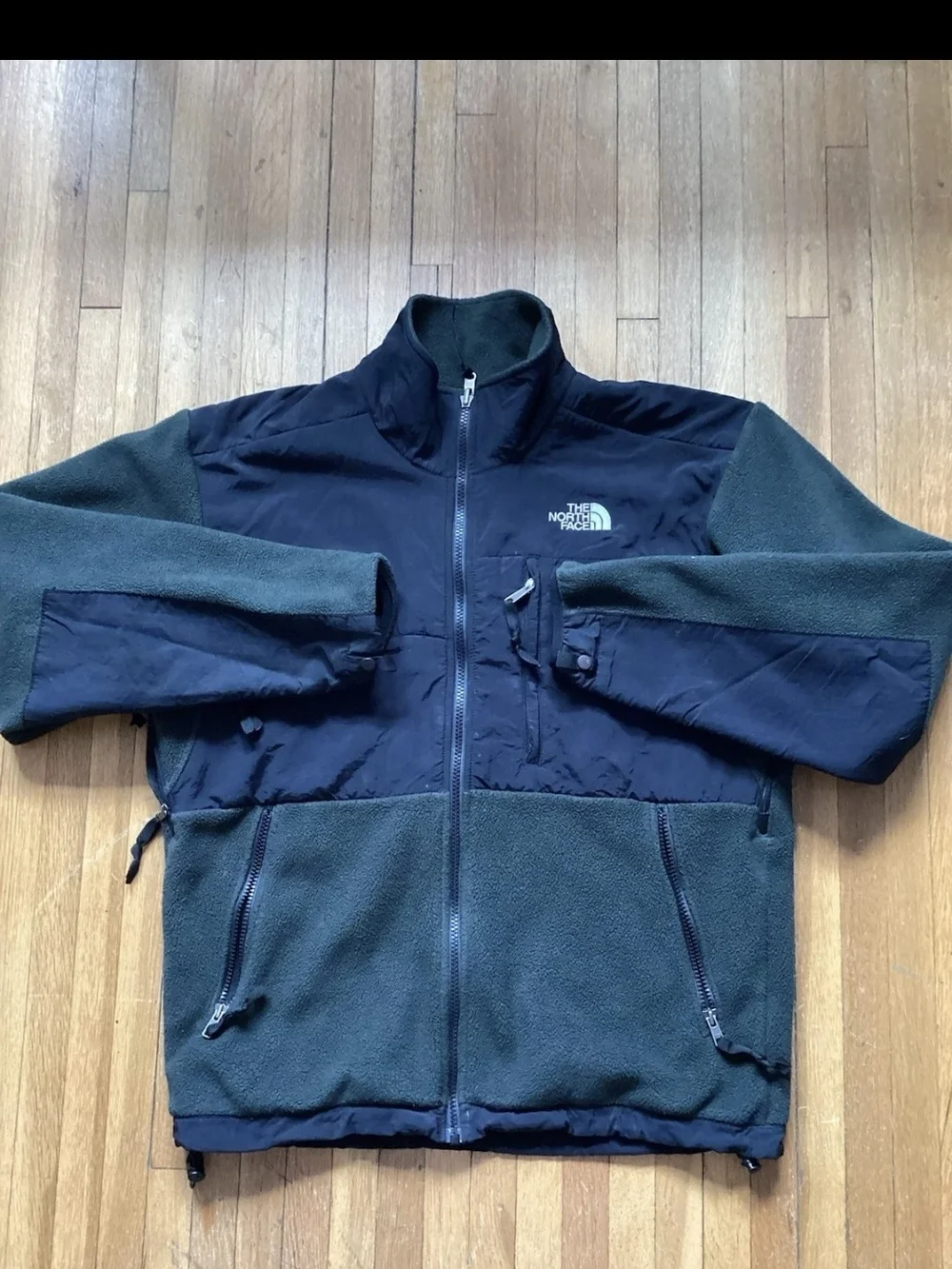 The North Face Men's Small Solid Green Full-Zip Sweater,100% Polyester,Staining